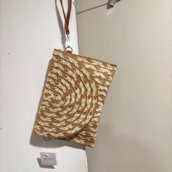 Lulla Collection Beige Woven Crossbody/Wristlet - Picture 1 of 13